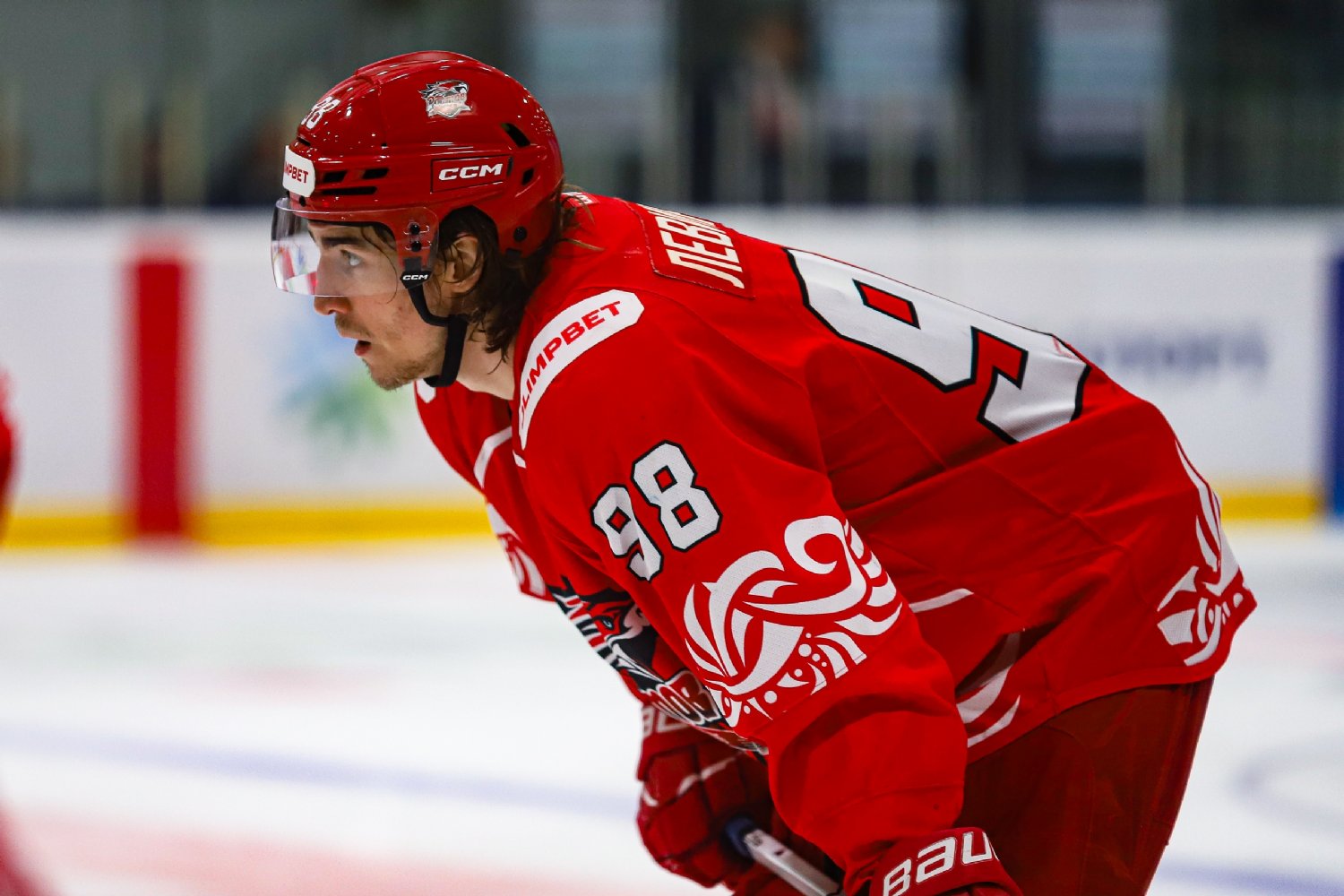 Артём Левинский провёл 100-й матч в ВХЛ